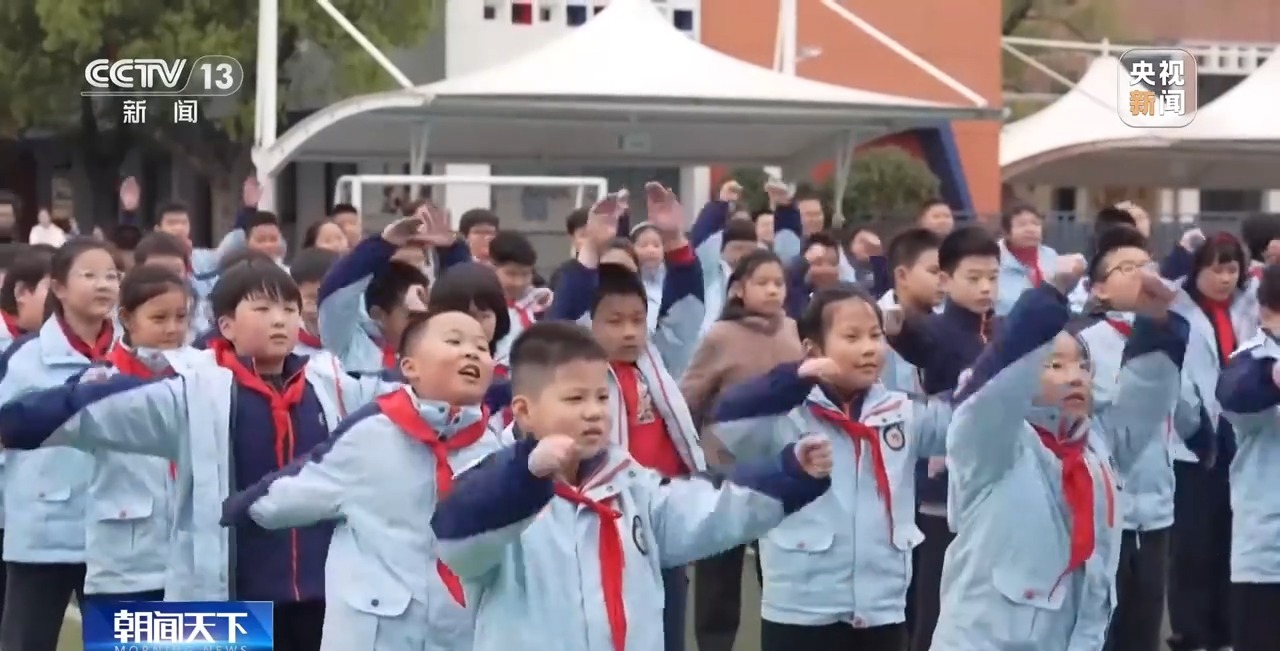 ” 各地中小学解锁定制版“活力养成手册”PG电子麻将胡了模拟器为小胖墩“开处方(图5)